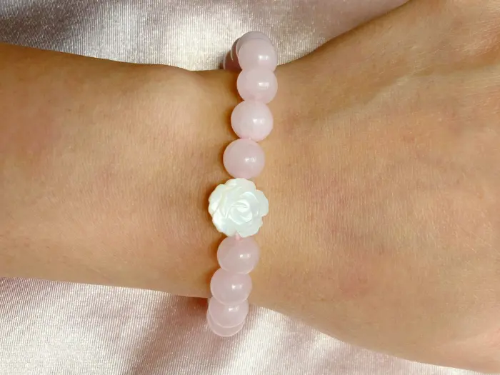 Facettierte Rosenquarzperlen – 8 mm rund, 30 cm lange Kette, hellrosa Edelstein für die Schmuckherstellung – Bild 3
