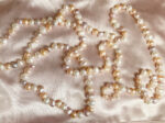 White, Pink, and Orange Natural Pearls Bracelet and Necklace Set (150cm & 18cm)) – Bild 3