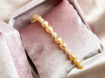 Natural Ribbon Orange Pearls and White Pearls Bracelet