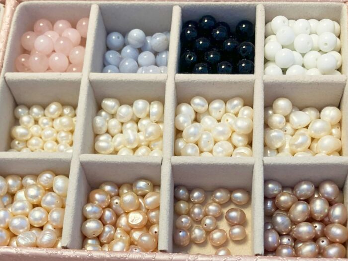 DIY Jewelry Workshop: Create Your Own Pearl & Gemstone Necklace (45-50cm) - Image 2