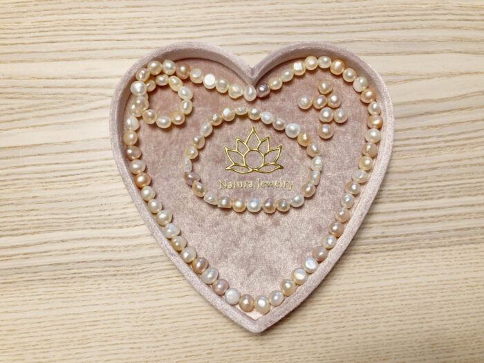 DIY-Schmuck-Workshop: Erstellen Sie Ihre eigene Perle & Edelstein-Halskette + Armband-Set – Bild 1