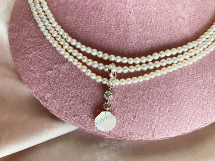 Mother-of-Pearl Shell Necklace and Earrings Set - Image 3