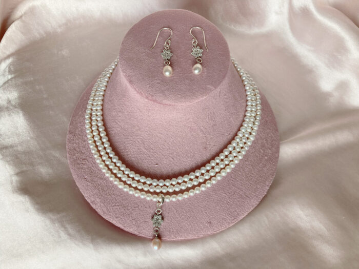 Sparkling Snow Necklace and Earrings Set - Image 5