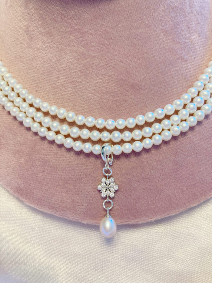 Sparkling Snow Necklace and Earrings Set - Image 3